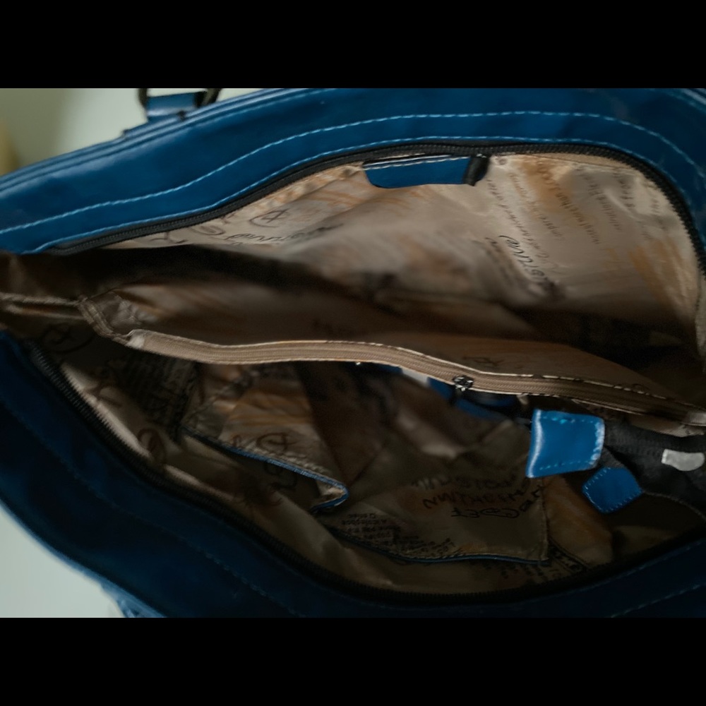 Blue Tote - Picture 5 of 7